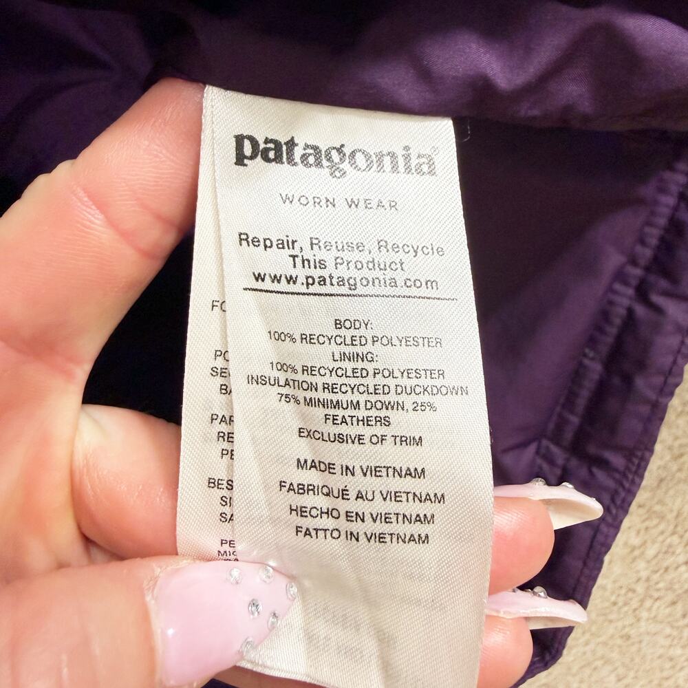 Patagonia Dark Purple Hooded Down Fill Parka Women's Medium Zip Up/Snap Closure - Picture 9 of 10